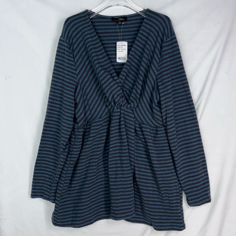 Suzanne Betro Top Size 2X Tunic Blue Gray Stripe V-neck Twist Front Stretch
